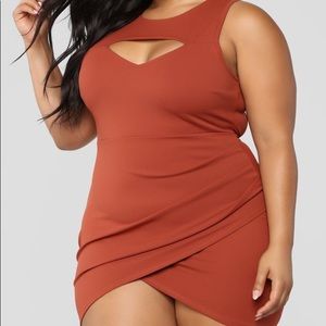 Fashion Nova Keyhole Dress